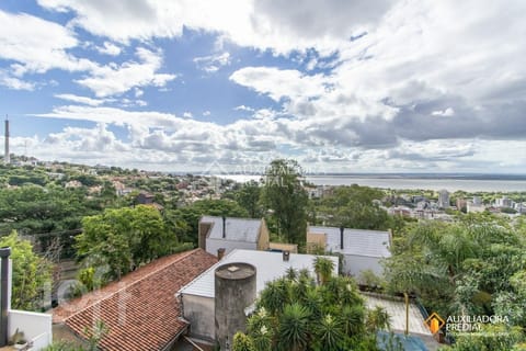 Image 34 - 253585